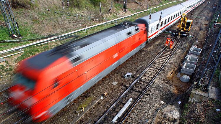 Behinderungen auf der Bahnstrecke zwischen Bamberg und Nürnberg Foto: dpa