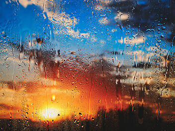 Regen, Sonne, Sturm, Wind