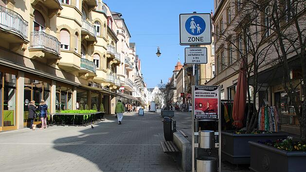 In Modellprojekten sollen nach Plänen der Regierung Konzepte, etwa für einen coronakonformen Betrieb von Gaststätten, Hotels und Einzelhandel, erarbeitet und getestet werden. Bad Kissingen hat sich dafür als Modellstadt beworben. Foto: Charlotte Wittnebel-Schmitz