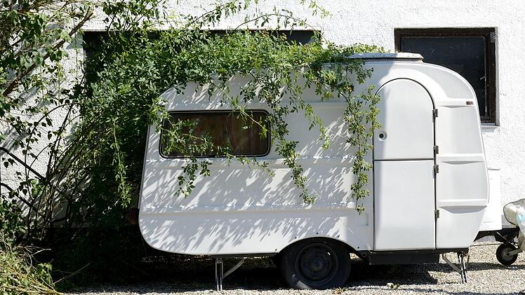 Der ADAC hat kleine Wohnwagen und Faltcaravans getestet. Das sind die Ergebnisse.