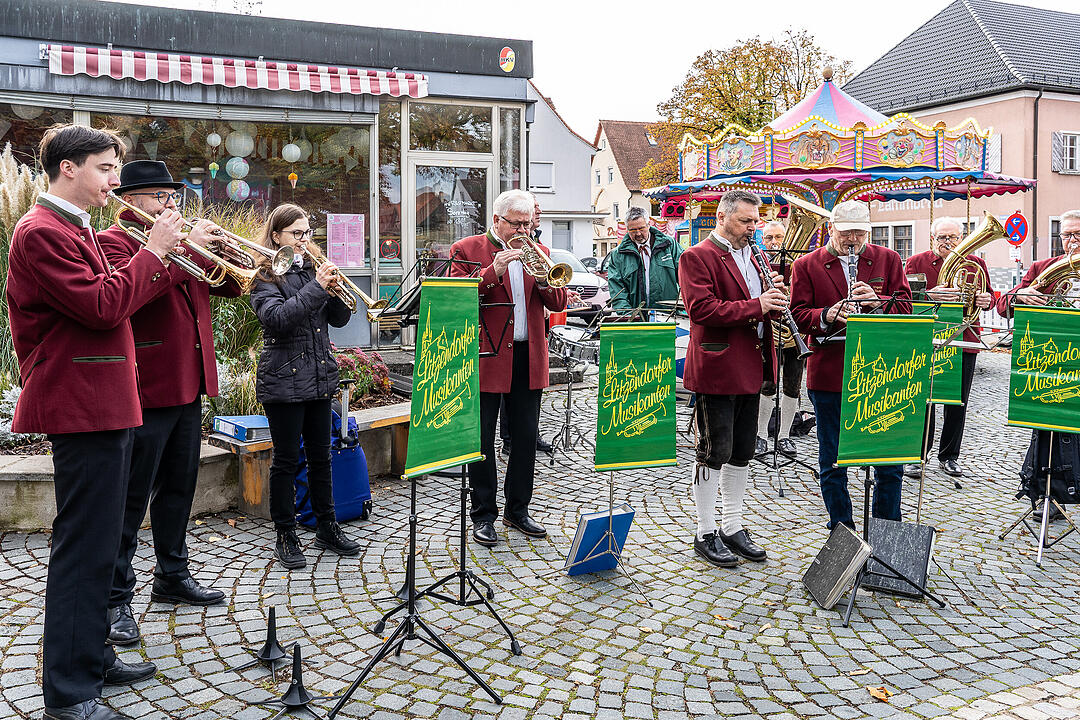 Tausende Besucher aus nah und fern kamen zum Herbstmarkt.