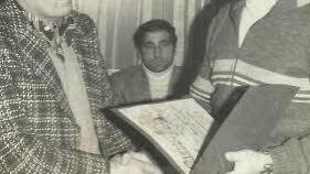 48 Jahre leiteten Karl Räther (links) und Rainer Kraus (rechts) den TSV Stockheim. Beide haben sich enorme Verdienste erworben. 1976 wurde Räther Ehrenvorsitzender (unser Bild). Im Hintergrund Reinhold Müller, der ebenfalls für kurze Zeit den Vorsitz übernommen hatte.