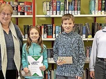 Frau Kn&uuml;ttel, Lena Eisenmann, David Ermisch, Ella Miller