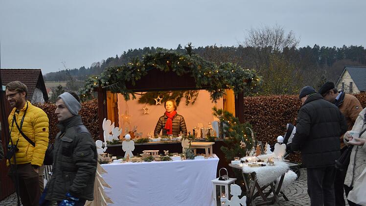 Weilersbach ist schon in Weihnachtsstimmung. Das Bild zeigt den Markt vom Vorjahr.Heidi Amon