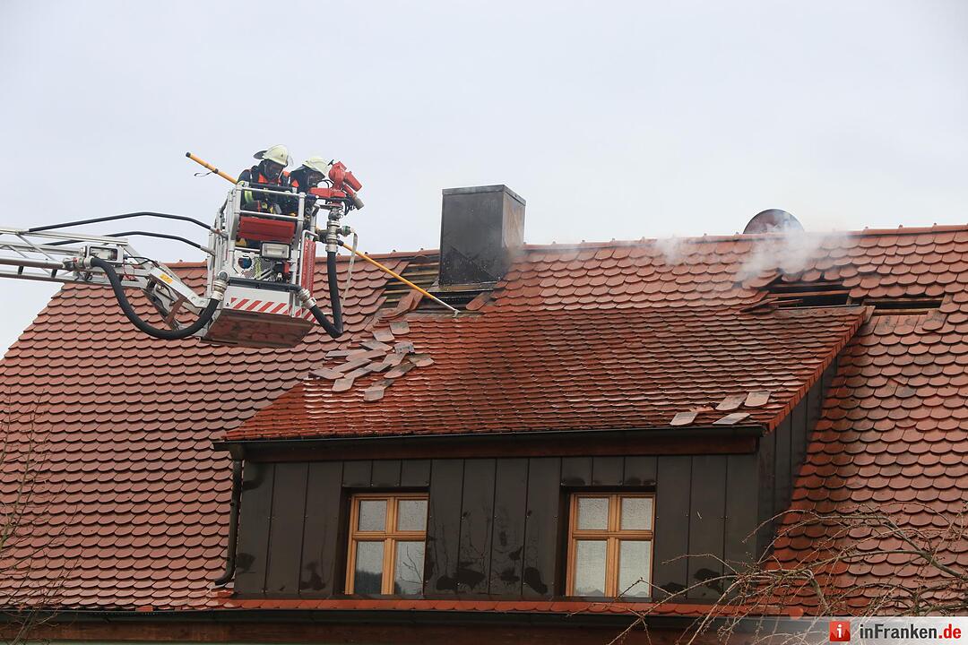 Dachstuhl brennt in Buttenheimer Ortsteil Gunzendorf