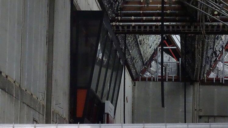 Impressionen vom Abriss der Coburger Angerhalle: 25. DezemberFoto: Jochen Berger