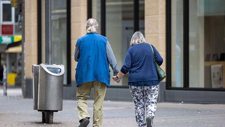 Jeder Vierte nach 45 Jahren unter 1.300 Euro Rente