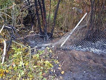 Die Unfallstelle liegt genau auf der Grenze zur Kurgärtnerei in Hausen.