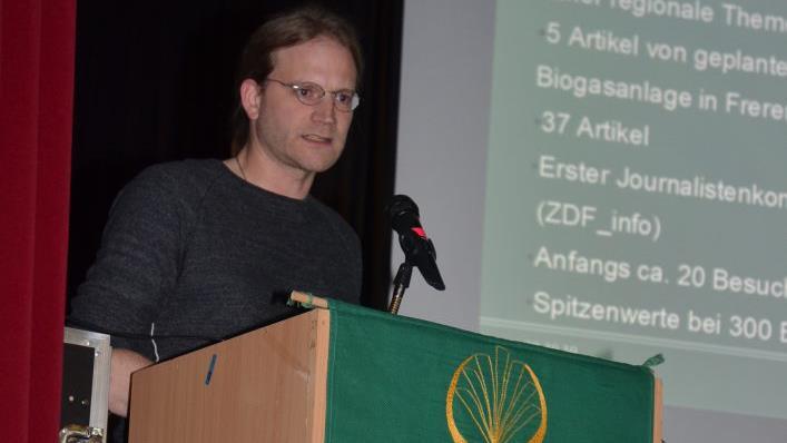 Landwirt und Agrar-Blogger Bernhard Barkmann aus dem Emsland zog mit seinen Vortrag die Landwirte in seinen Bann.  K.- H. Hofmann