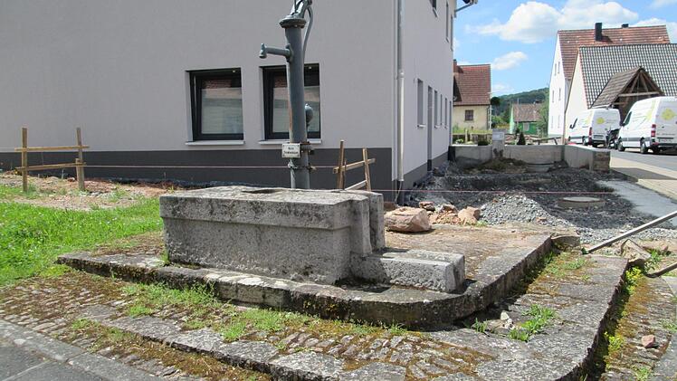 Der historische Brunnen "An der Zehnt" soll erhalten bleiben. Ob die Treppe bleibt, ist noch unklar. Winfried Ehling