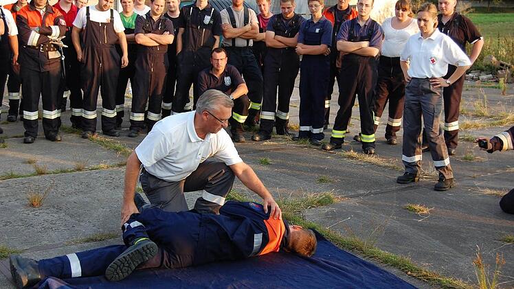 Die richtige Seitenlage will gelernt sein.