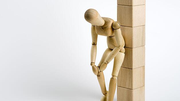 "Rheuma ist ein Überbegriff für mehr als 100 verschiedene Erkrankungen", erklärt die Deutsche Rheuma-Liga auf ihrer Website. "Sie alle äußern sich in chronischen Schmerzen, können aber ganz unterschiedliche Körperbereiche betreffen." Symbolbild: C. Schüßler - stock.adobe.com