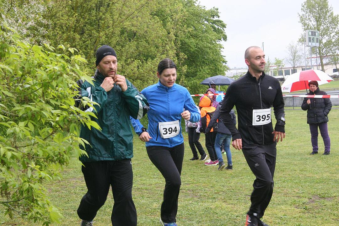 "Run and help"