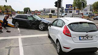 In Bayreuth: Schwerer Verkehrsunfall mit fünf Verletzten
