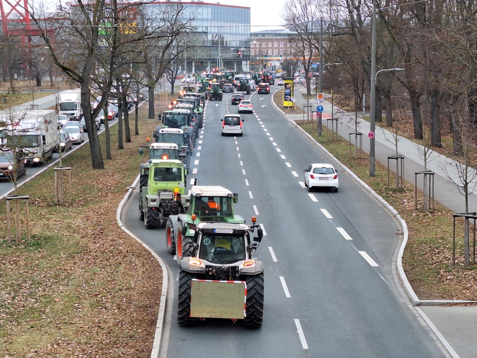 Bilder von der Mega-Demo in Nürnberg: Tausende Bauern demonstrieren