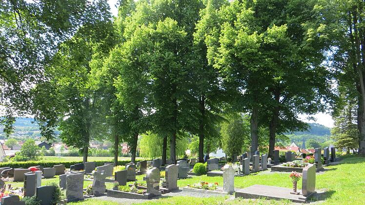 So präsentiert sich der  Oberrodacher Friedhof heute. Er soll mehr Aufenthaltsqualität bekommen.Gartendesign Lauenstein