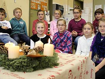 Lebhafte Diskussion: Die Viertklässler der Grundschule Bad Brückenau greifen im Religionsunterricht aktuelle Ereignisse auf. Foto: Ulrike Müller