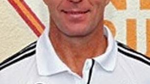 Helmut Rahner, Trainer des TSV Buch und Ex-Profi bei Bayer Uerdingen und 1. FC Nürnberg, sieht den TSV Neudrossenfeld in der Favoritenrolle: "Eine äußerst clevere Elf, die Bayernliga spielen kann." Foto: privat