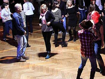 Zu den Klängen der 80er und 90er wurde auf der Tanzfläche abgerockt.  Foto: Richard Sänger