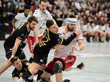 Hart im Nehmen: Franziskus Gerr (rechts) stellte sich auch nach einer Platzwunde am Kopf in den Dienst der Mannschaft. Er traf fünf Mal für den HSC. Anand Anders