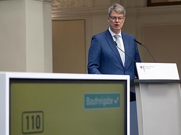 Startschuss f&uuml;r alle baureifen Stra&szlig;enprojekte