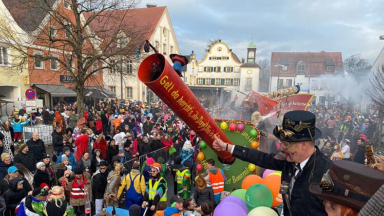 Allersberger Faschingsumzug 2023 mit 20.000 Besuchern
