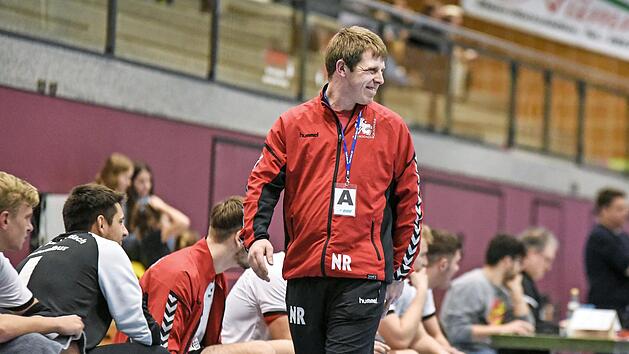 Nils Reinermann, Trainer der SG Bad Rodach/Großwalbur, hat klare Vorstellungen vom weiteren Saisonverlauf in der Handball-Bezirksoberliga: "Wir werden vorerst nur trainieren. An Punktspielen nehmen wir wegen der möglichen Ansteckungsgefahr nicht teil." Foto: Ryan Evans