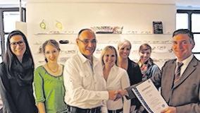 Firmen & Fakten: TÜV-geprüfte Kundenzufriedenheit