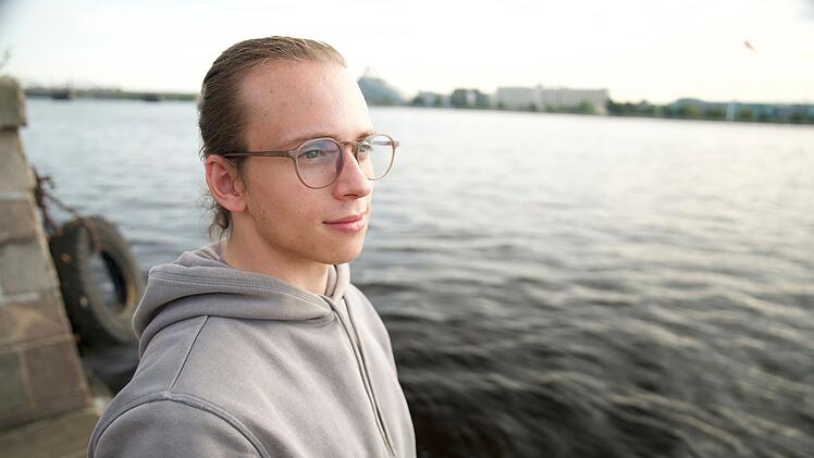 Felix hat einen Traum: Er m&ouml;chte in Riga ein Semester lang BWL studieren. Ob sein Tourette das zul&auml;sst?