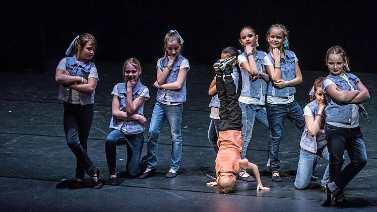 Eine tolle Show boten die jungen Akteure vom "Move & Dance Center Coburg".Fioto: Jochen Berger