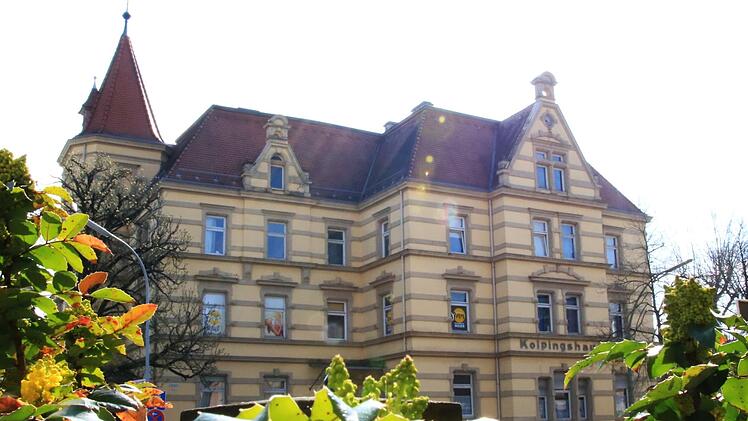 Als Ort der Kultur hat sich das Kolpinghaus längst bewährt, doch mit einer Entscheidung für ein Kulturzentrum zögert der Forchheimer Stadtrat noch.  Foto: Josef Hofbauer
