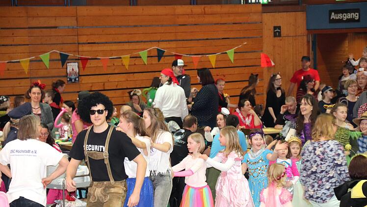 ESC-Kinderfasching in der Höchstadter Aischtalhalle.  Foto: Johanna Blum