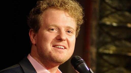 Martin Zingsheim begeisterte seine Zuschauer im Kurtheater bei seinem Auftritt zum diesjährigen Kabarettherbst. Foto: Klaus Werner