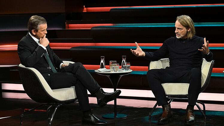 Richard David Precht erinnerte sich bei "Markus Lanz" an die Anfänge des Ukraine-Kriegs: "Wenn man eine bestimmte Meinung hatte, musste man damit rechnen, massiv attackiert zu werden."