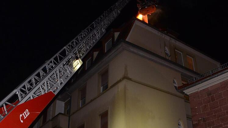 Brand in Bad Kissingens Landwehrstraße. Foto: Peter Rauch