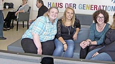 Stefanie Geist (l.) und Kolleginnen Foto: Petra Malbrich