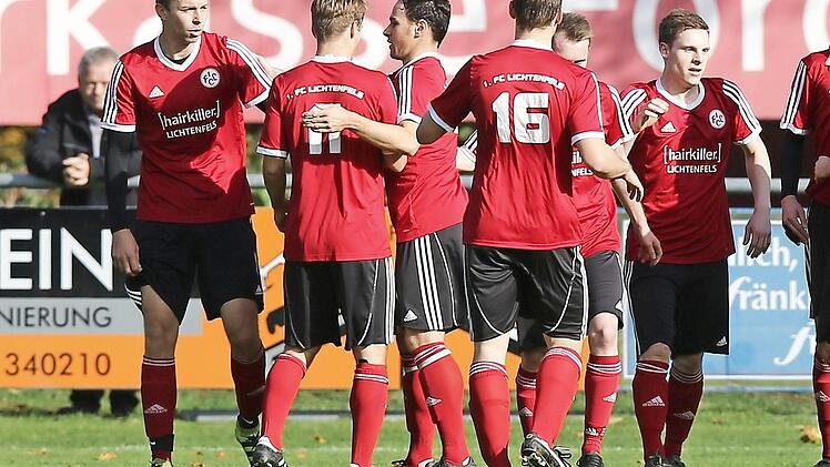 Sollte der FC Lichtenfels das Derby gewinnen, kann es f&uuml;r die Coburger noch richtig eng werden.  Foto: Wolfgang Zink