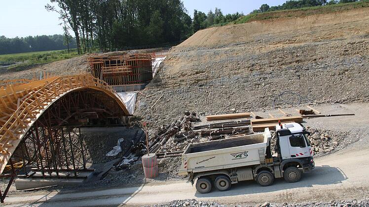 Blick auf die Baustelle bei Untersteinach. Foto: Jürgen Gärtner