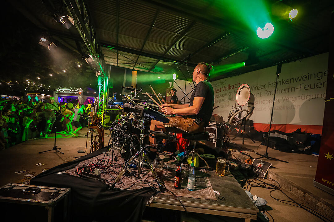 Impressionen vom größten Weinfest in Franken!