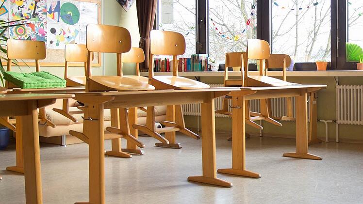 Gibt es  ausreichend Lehrer?  Ministerium und Abgeordnete vertreten da  unterschiedliche Auffassungen.