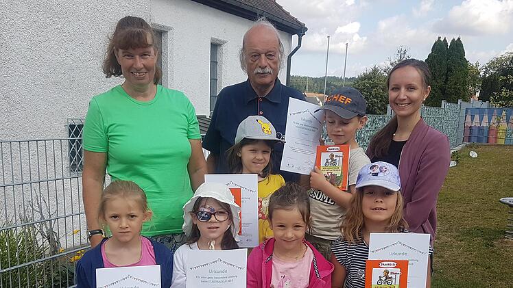 Landkreis Forchheim: Kindergartenkinder radelten f&uuml;r den Klimaschutz mit - und erhielten Urkunde