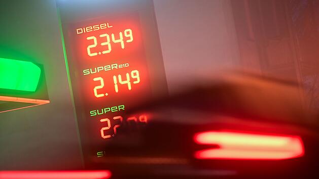 Spritpreis-Schock: Diesel erreicht Allzeithoch - Was die Regierung jetzt plant
