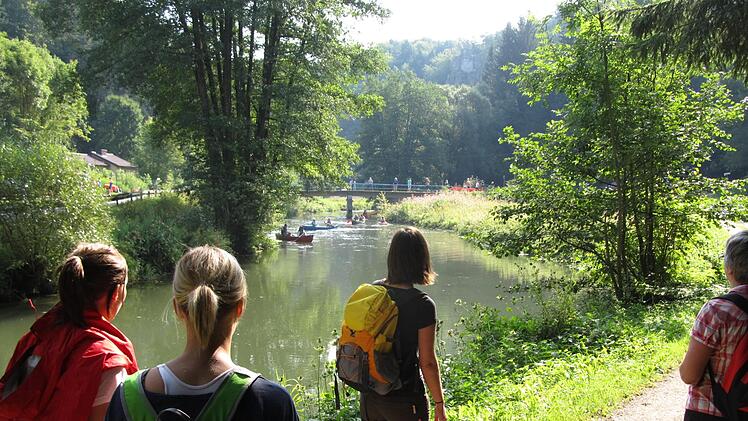 Wanderer an der Pegnitz Foto: Udo Schuster