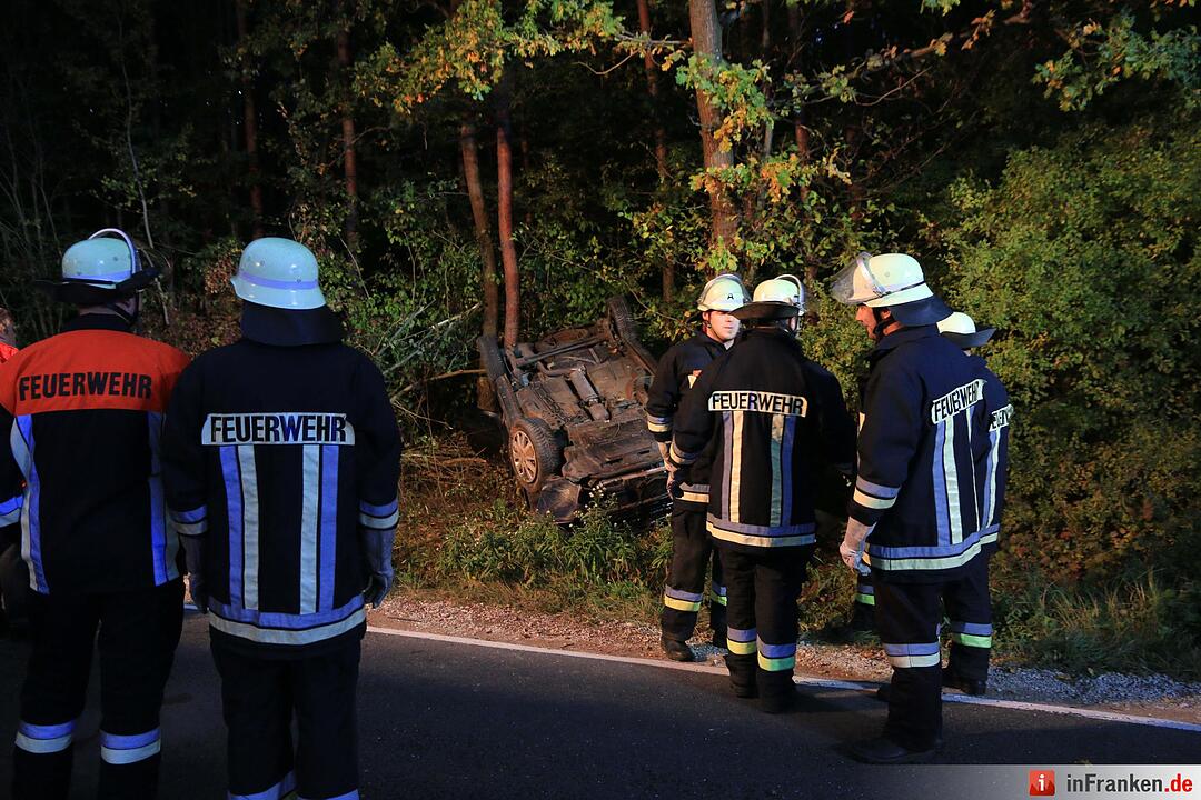 Kinder verletzt: Auto überschlägt sich bei Walsdorf