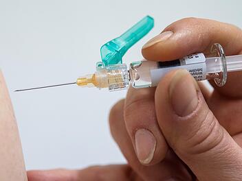 Im Kreis Kronach sind noch immer Grippe-Impfungen möglich. Foto: Sebastian Gollnow/dpa