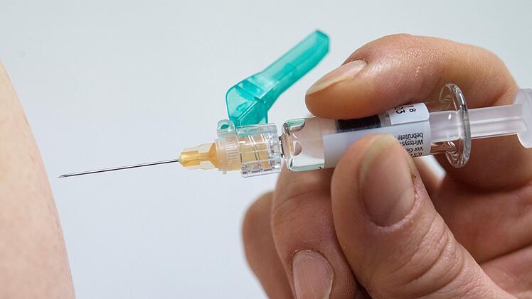 Im Kreis Kronach sind noch immer Grippe-Impfungen möglich. Foto: Sebastian Gollnow/dpa