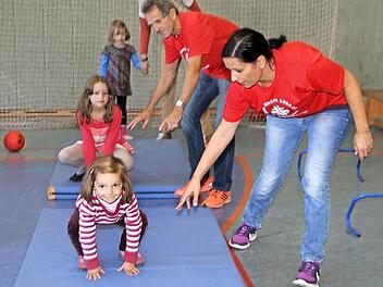 Auf der Matte hatten schon die Kleinsten Riesenspaß. Fotos: Gerda Völk