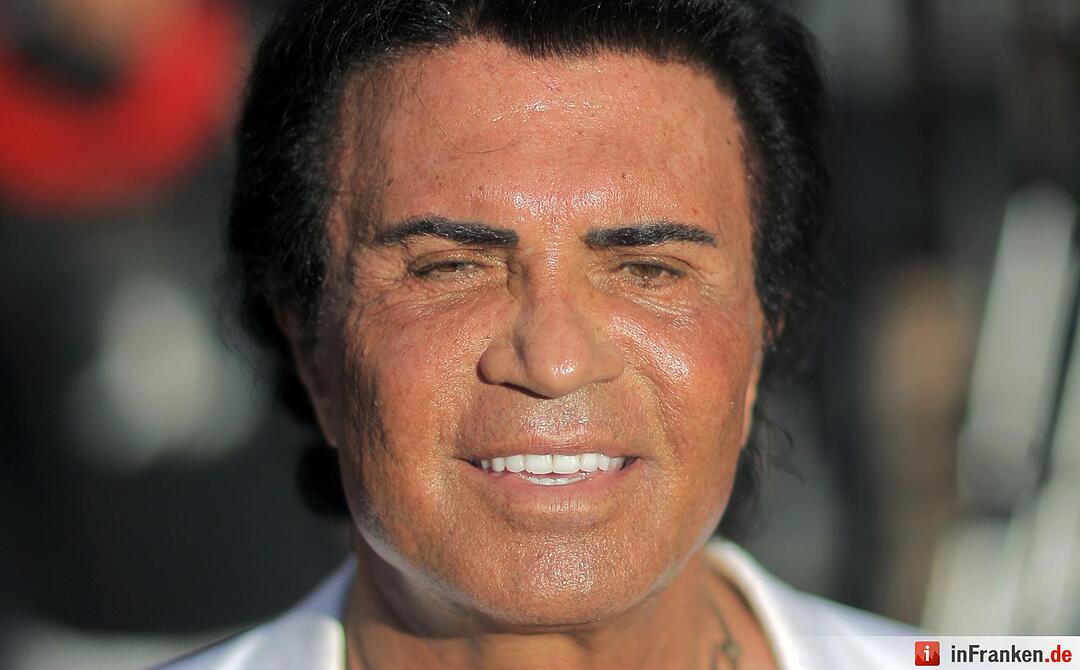 10. Vor Costa Cordalis dürften Sie in Griechenland Ruhe haben. Er wohnt in Deutschland und gelegentlich auf Mallorca.