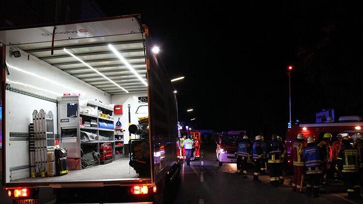 Großeinsatz am Seniorenheim am Schwedensteg. Foto: Jürgen Gärtner