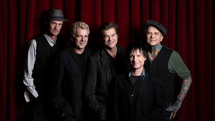 Die Toten Hosen haben mit "Trink aus, wir m&uuml;ssen gehen!" ihr letztes Studioalbum aufgenommen.